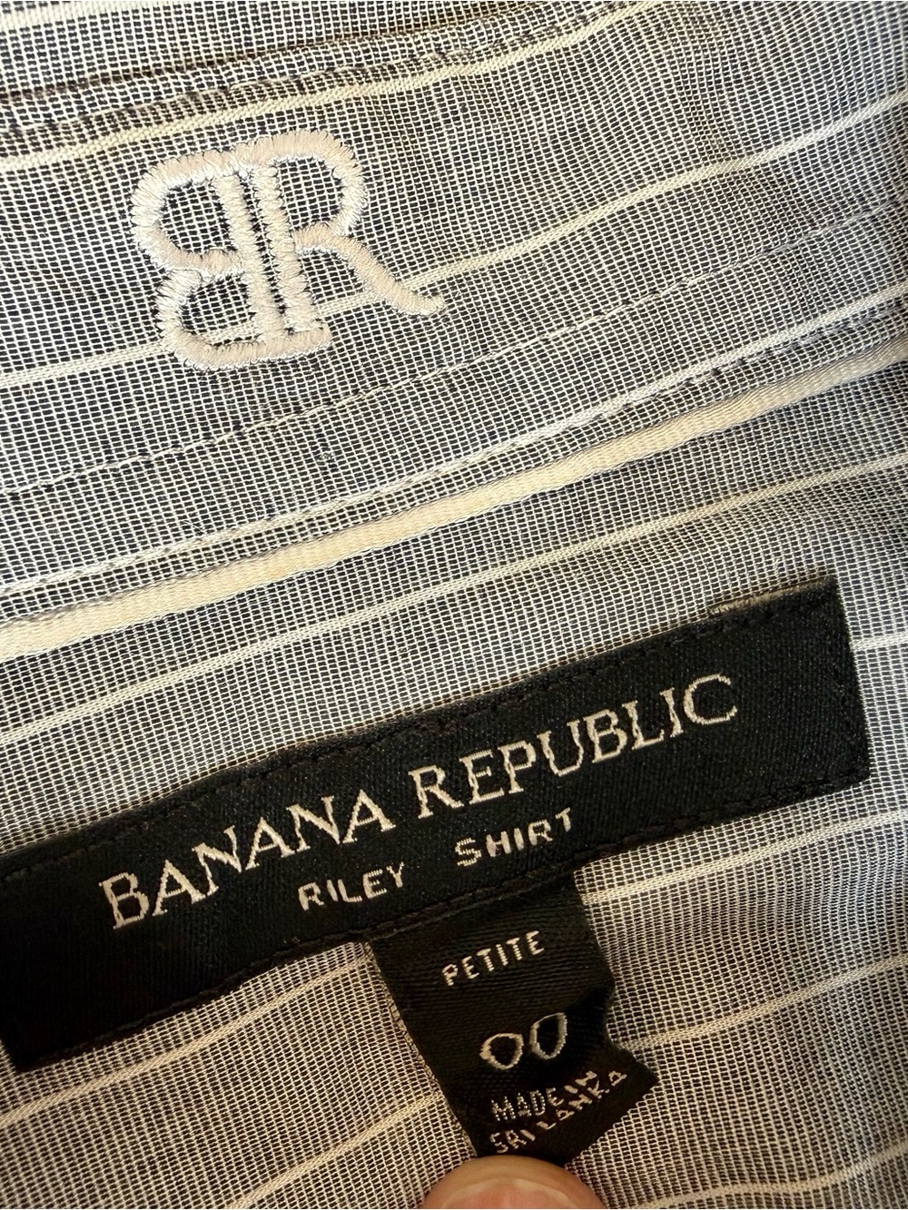 Banana Republic Petite Button-Down Shirt Bundle (PXS, 0P, 00P) - Picture 10 of 16